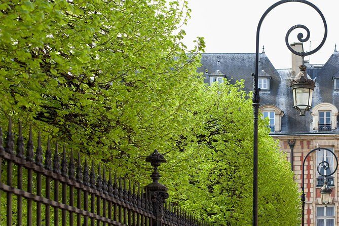 Marais semi private walking tour - A Closer Look at the Marais Semi-Private Tour