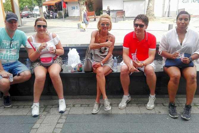 Market Food Tour - Visiting the Flea Market: Antique and Artisan Fair