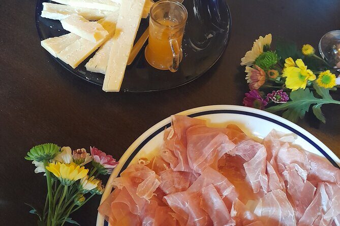 Market tour and cooking class with a venetian sailor - What Sets This Tour Apart?