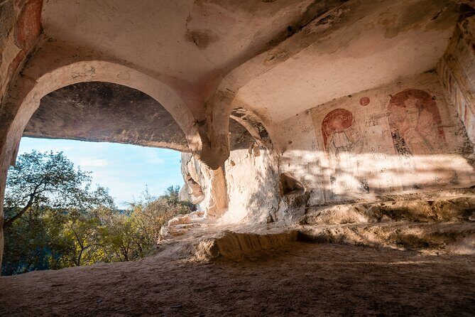 Matera: hike on the path of rock churches - FAQs