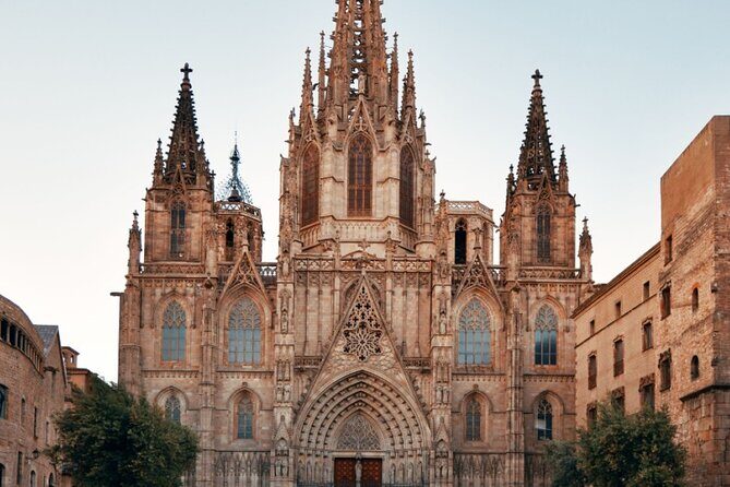 Max 6 People Full-Day Tour Barcelona, Sagrada Familia, Parc Guell - Considerations and Who Will Love It