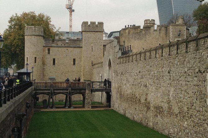 Medieval London: A Self-Guided Audio Tour from Monument to the Tower of London - An Overview of the Experience