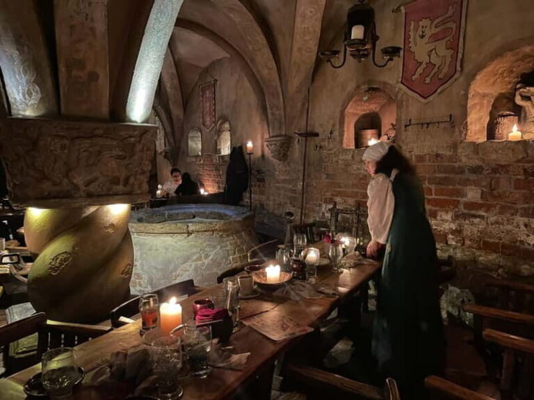 Medieval Nights: Drink, Snack tasting & Guided Adventure - The Tasting Experience: Savoring Medieval Flavors