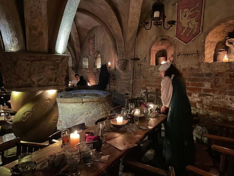 Medieval Nights: Drink, Snack tasting & Guided Adventure - The Tasting Experience: Savoring Medieval Flavors