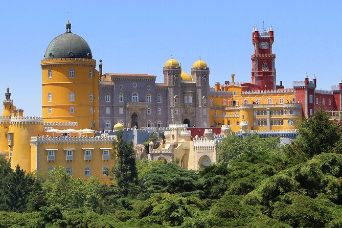 Medieval Vila de Sintra Tour from Lisbon in Mercedes de Luxo - What’s Included and What’s Not