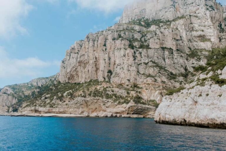 Mediterranean Dream: Cassis, Calanques boat & appetizer - The Boat Ride to Calanques
