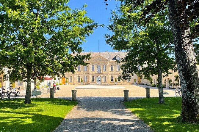Medoc Small-Group Wine Tour with Tastings & Chateau Visits from Bordeaux - Practical Details and Considerations