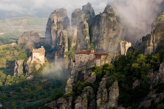Meteora daytrip private tour for groups from Athens - Exploring Meteora: The Monasteries and Their Natural Setting