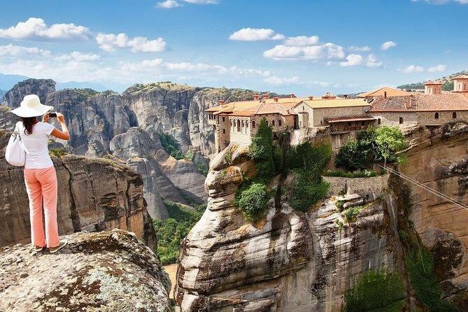 Meteora Full Day Tour from Thessaloniki - Why Choose This Tour?