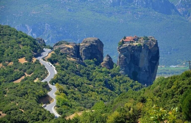 Meteora Monasteries: Full Day Tour from Athens - Analyzing the Value and Practical Aspects
