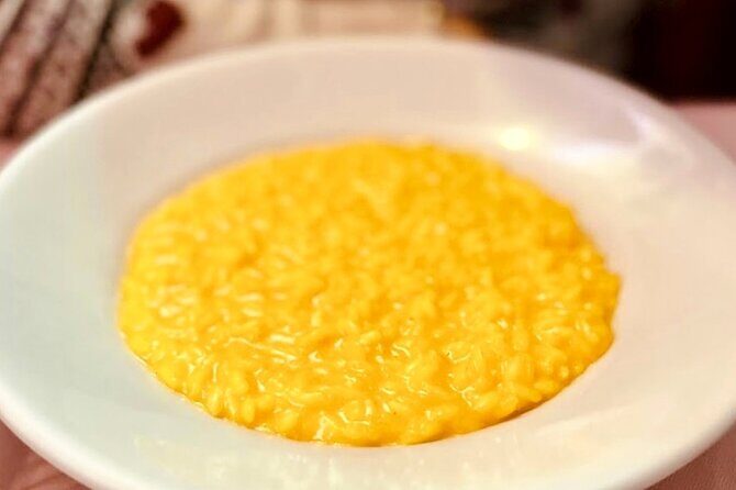 Milano Walking Tour with Audio and Written Guide by a Local - Practical Aspects and Why They Matter