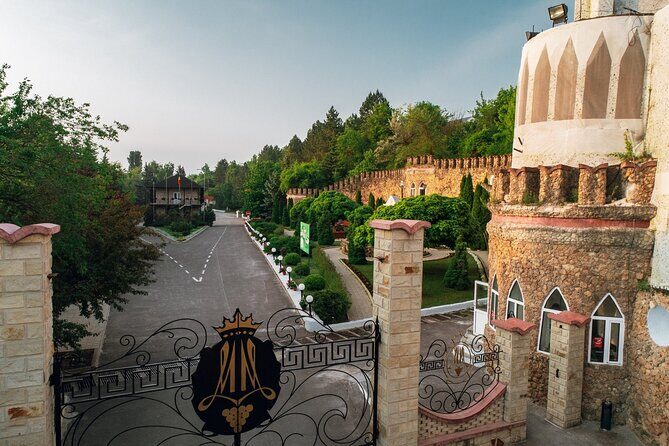 Milestii Mici Underground Winery Tour INCLUDING Wine tasting - What Sets This Tour Apart?