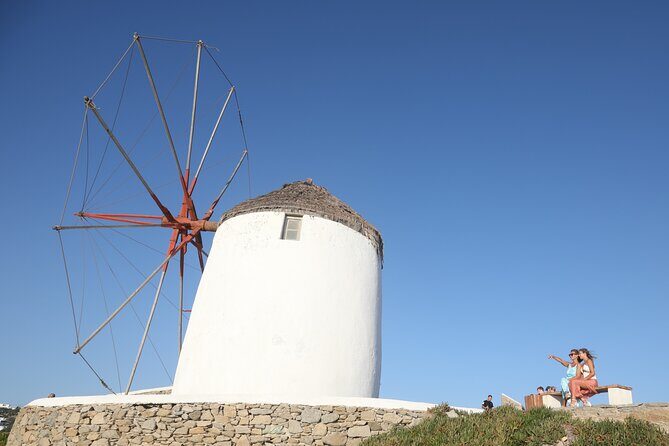 Mini 30minute Photo Shoot at Wind Mills in Mykonos - Who Will Love This Tour?