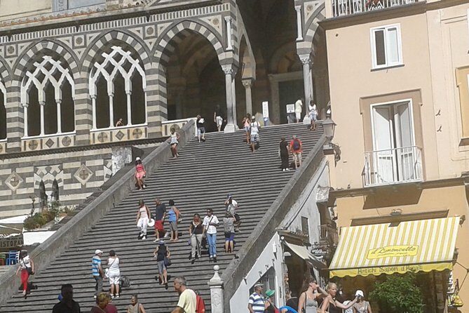 Minivan Tour | Amalfi Ravello and Pompeii with driver - Who Will Love This Tour?