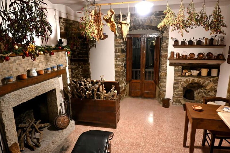 Molise Poggio Sannita (Is): tour of Palazzo Iacovone Birthplace de Horatiis house. - Why This Tour Offers Great Value