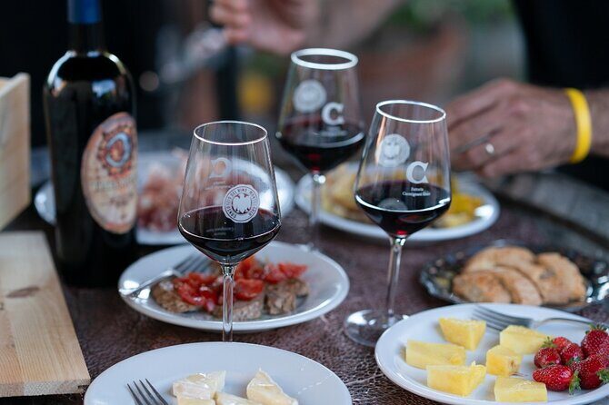 Montecarlo E-Bike One Day Tour with Lunch and Tasting - Starting Point and Timing