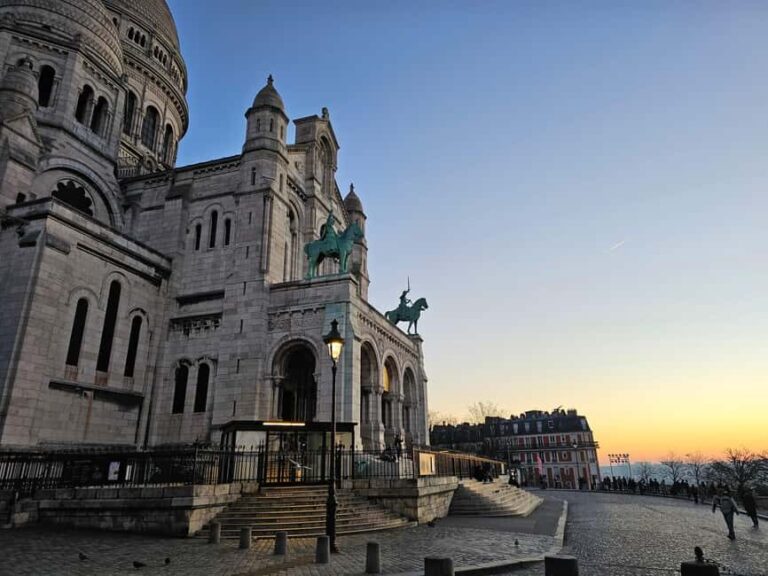 Montmartre Before the Crowds: Walk Tour & Breakfast - Why This Tour Offers Great Value