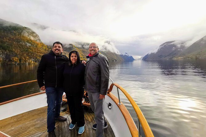 Mostraumen Private Pontoon Cruise - Why This Tour Stands Out