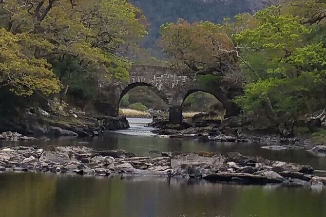 Muckross House and Gardens, Killarney - Scenic Tour (Minimum 4 People - 1 way). - The Highlights of the Tour