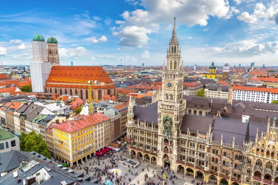 Munich: Old Town & Viktualienmarkt City Walk in German - Who Should Consider This Tour?