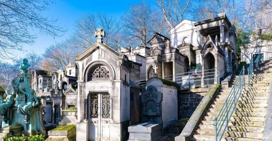 Mysteries of Père Lachaise - Why This Tour Is Worth Considering
