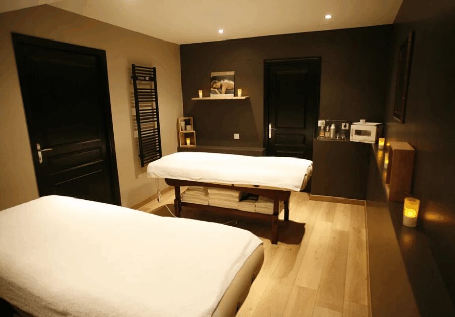 Nantes - Noirmoutier : Romantic Stay - Analyzing the Value