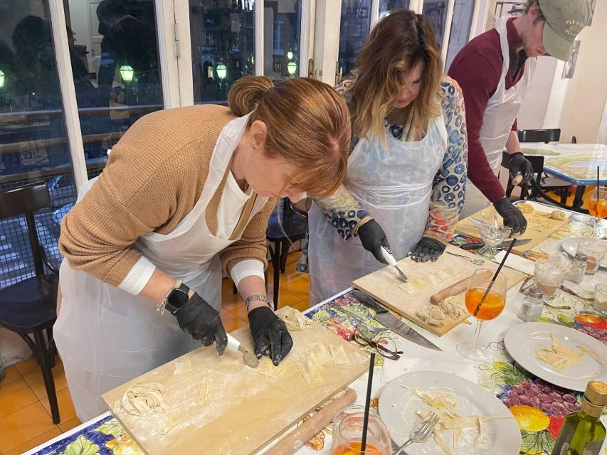 Naples: Pasta Cooking Class with Tiramisù and a Drink - What Makes This Experience Stand Out?