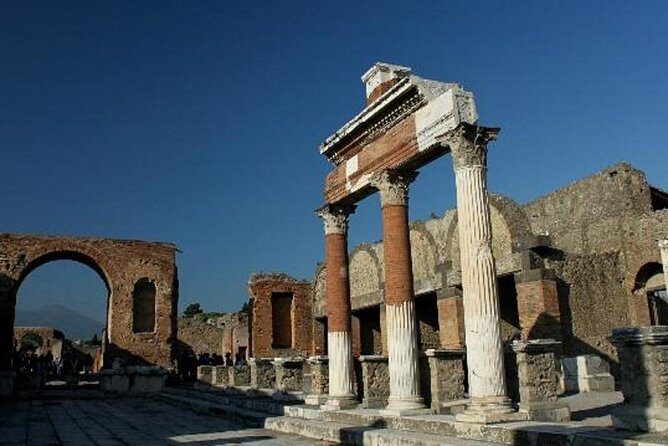 Naples: Pompeii, Herculaneum, and Vesuvius Tour by Minivan - Who Will Love This Tour?