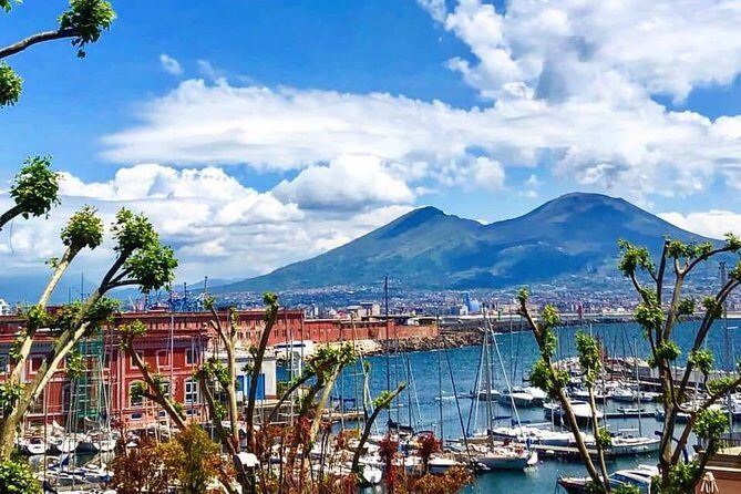 Naples to Positano/Sorrento Transfer via Pompeii (or Vice Versa) - Deep Dive into the Experience