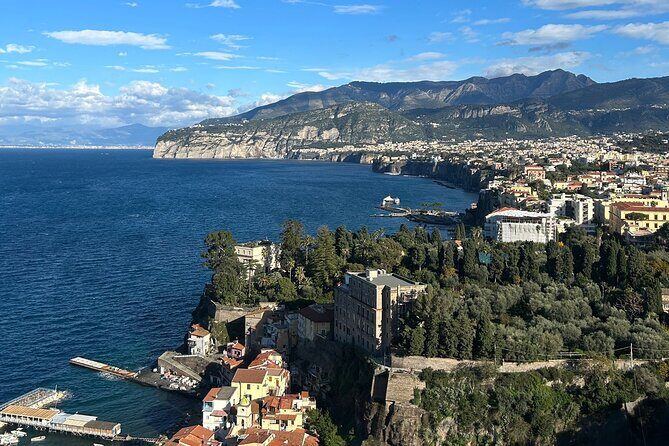 Naples Transfer from the airport to Sorrento and vice versa - What to Expect on Your Journey