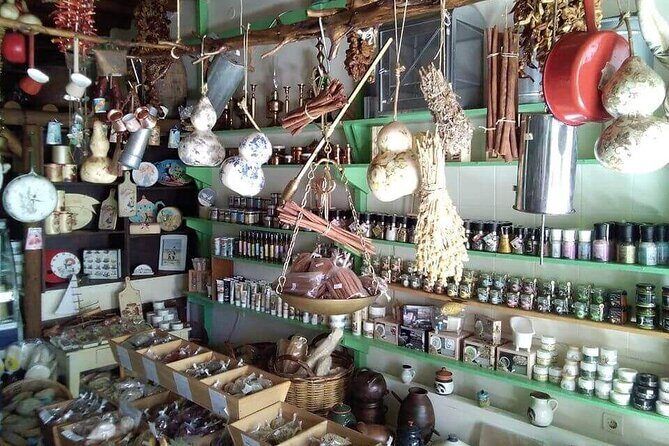 Naxos Old Town Private Food Tour with Dinner and Pickup - Transportation and Logistics