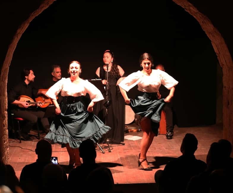 neapolitan show with traditional music, dance and tasting! - Breaking Down the Itinerary