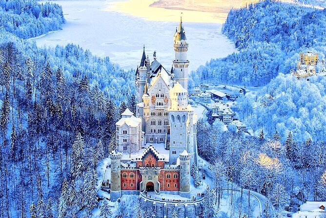 Neuschwanstein Exclusive Romantic Winter Tour INCL. TICKETS - The Flexibility of a Private Tour