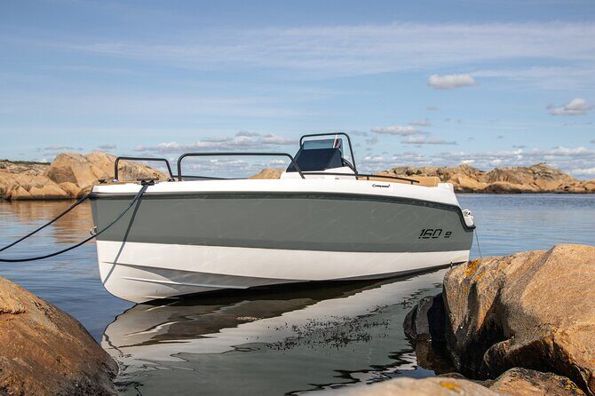 New modern License Free Boat Rental in Paros - FAQ