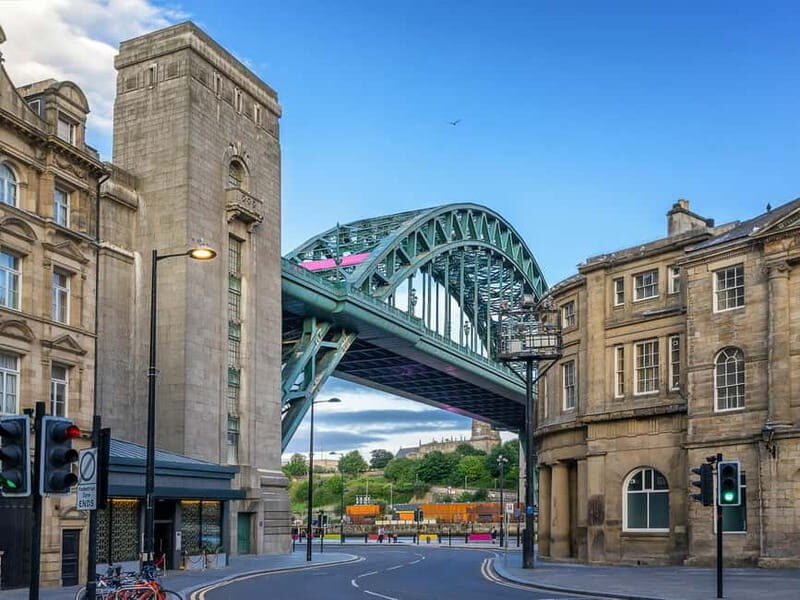 Newcastle Revealed Tour: History, Bridges and Secrets in Spanish - The Practical Side: What to Expect and Considerations