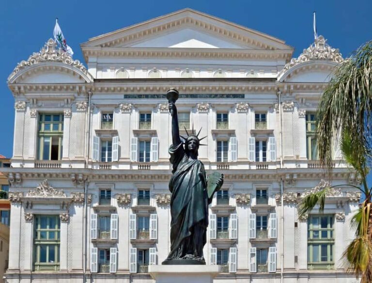 Nice: 2-hour Best Intro Walking Tour with a Local - The Value of a Local Guide