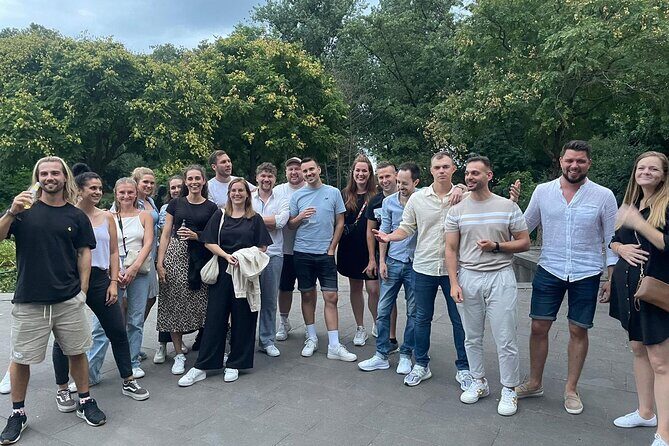 Night PubCrawl Tour in Dusseldorf - Shots and Party! - Practical Details and Tips for Participants