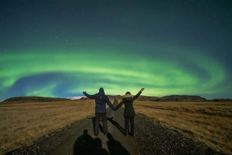Northern Lights in Super Jeep, Photos, Hot Cocoa, Pastries - The Experience in Detail