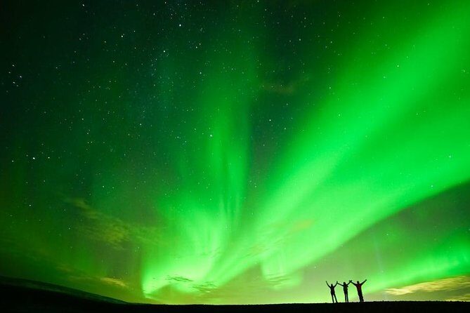 Northern Lights Minibus Tour with Hot Cocoa, Blankets & Photos - The Itinerary in Detail