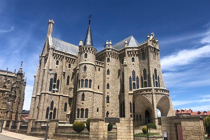 Northern Spain Tour in private 8 - 15 days Spanish English - Authentic Tips and Insights