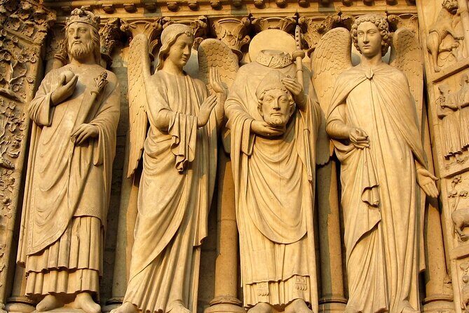 Notre Dame Cathedral Outdoor Walking Tour - What the Reviews Reveal