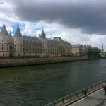 Notre Dame Ile De La Cité Walking Tour & Seine River Cruise - A Deep Dive into the Experience: What to Expect