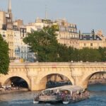 Notre Dame quartier & Ile de la Cité Private 2-Hour Walking Tour in Paris - Practical Tips for Your Tour