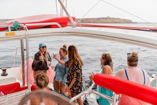 Nusa Kami Catamaran Tour to Formentera - What the Reviews Reveal