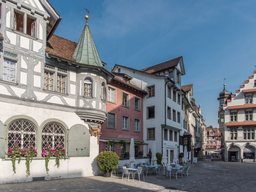 Old town walking tour in St.Gallen with textile museum - Unraveling the Textile Heritage