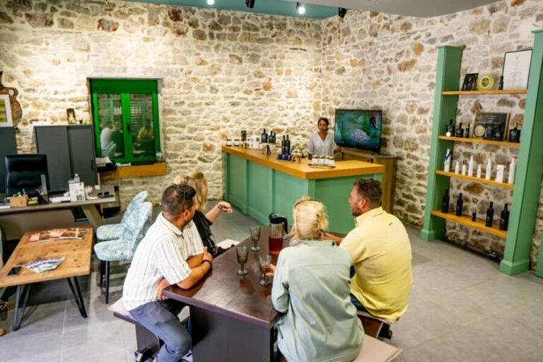 Olive Oil Tour with Tastings and Bottling - A guided tour through the facilities