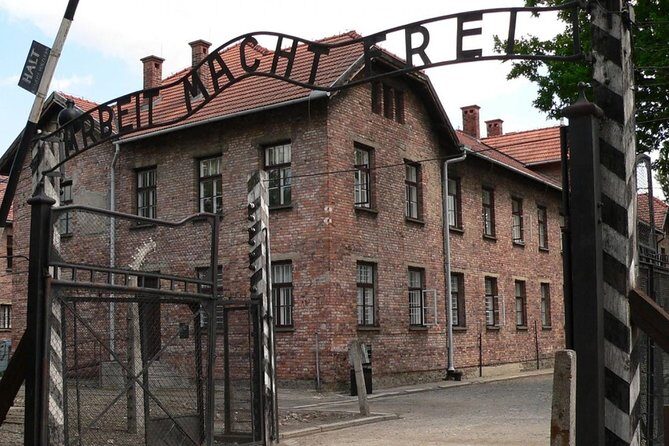 One day tour to Auschwitz-Birkenau & Salt Mine from Warsaw with private driver - Why This Tour Works Well