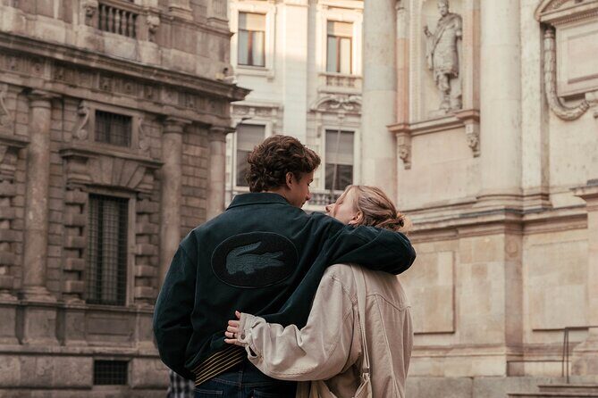 One hour of photo shooting in the center of Milan - The Sum Up: Who Should Book This Experience?