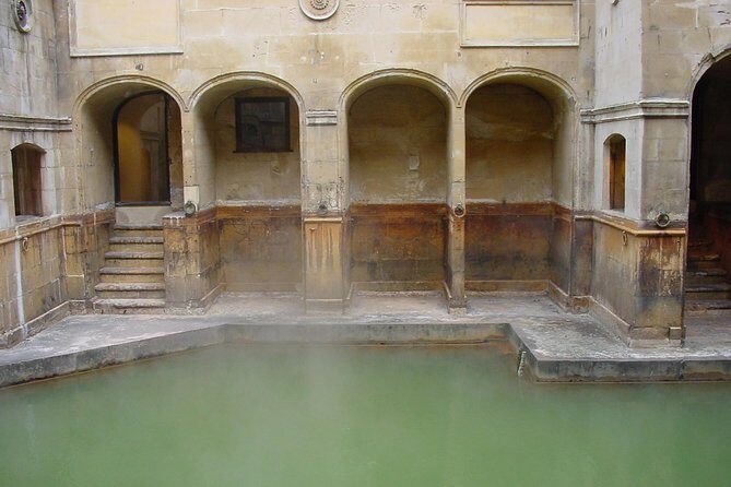 One Way or Round Trip Private Transfer: Heathrow Airport to Bath - Why Travelers Love This Service