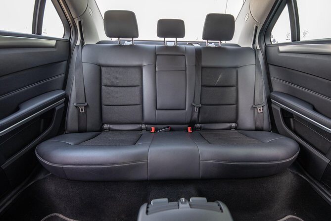 One-way transfer by sedan from Seville Airport to hotel in Seville Center - Who Is This Transfer Best For?